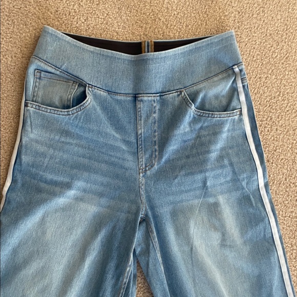 MEDIUM .   HALARA FLEX BAGGY STRIPED WIDE LEG JEANS - Picture 5 of 9